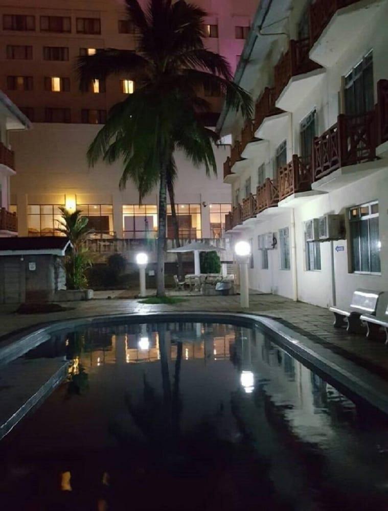 Hotel Seri Malaysia Куантан Экстерьер фото