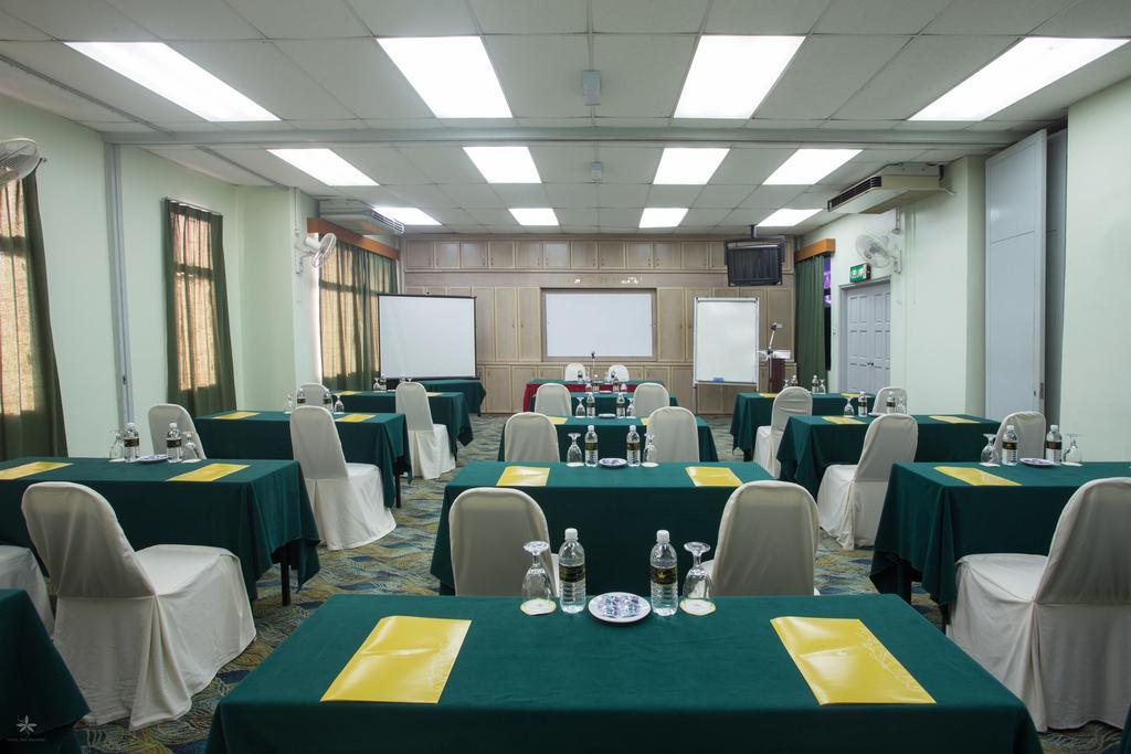 Hotel Seri Malaysia Куантан Экстерьер фото