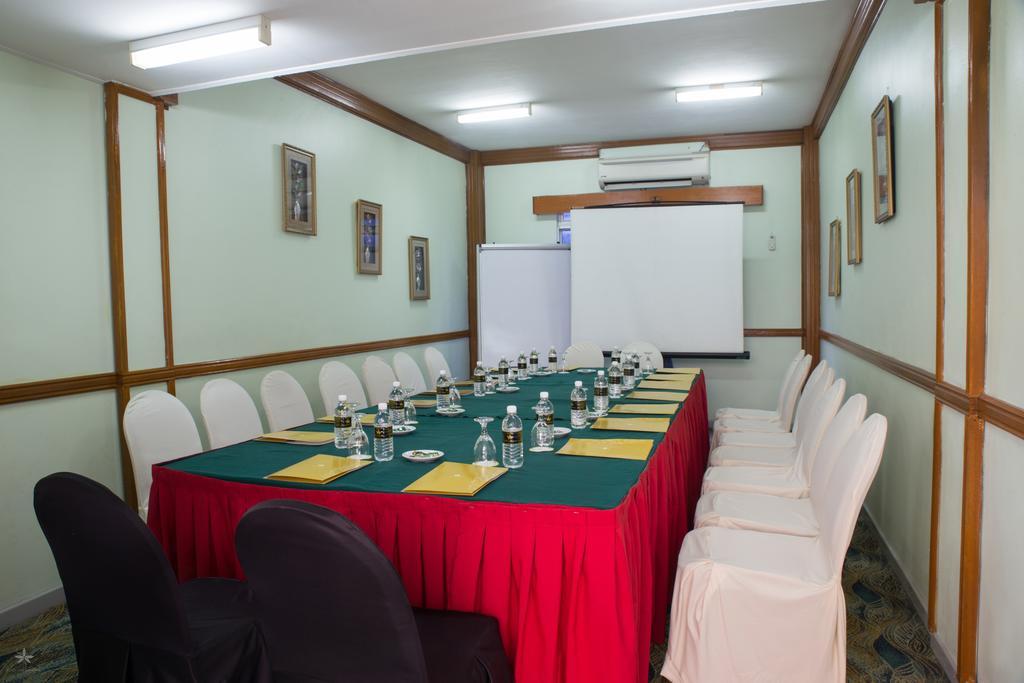 Hotel Seri Malaysia Куантан Экстерьер фото